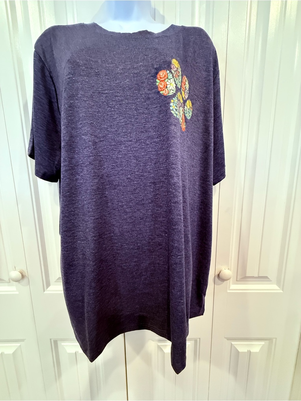 Women’s Blue Floral Paw Print Graphic Tee Shirt Size 3XL Casual Cute Pet Lover‎
